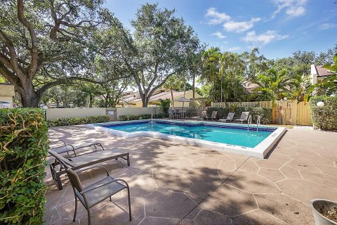 Adosado en venta en Boca Raton, Florida, 2 dormitorios, 111.48 m2 № 1179530 - foto 1