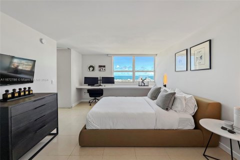 Copropriété à vendre à Miami Beach, Floride: 2 chambres, 100.15 m2 № 1395869 - photo 25