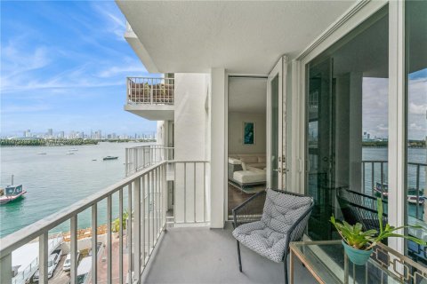 Copropriété à vendre à Miami Beach, Floride: 1 chambre, 69.68 m2 № 1395903 - photo 1