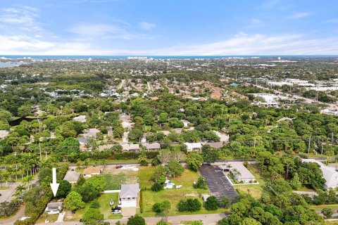 House in Jupiter, Florida 3 bedrooms, 91.04 sq.m. № 1146023 - photo 6