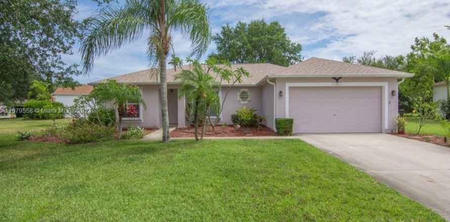 House in Vero Beach, Florida 3 bedrooms, 145.21 sq.m. № 1154969