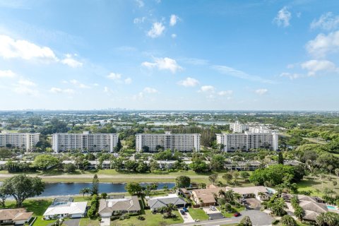 Condo in Pompano Beach, Florida, 2 bedrooms  № 1098806 - photo 2