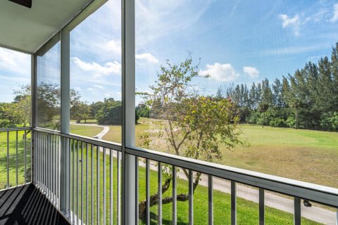 Condo in Pompano Beach, Florida, 2 bedrooms  № 1098806 - photo 12