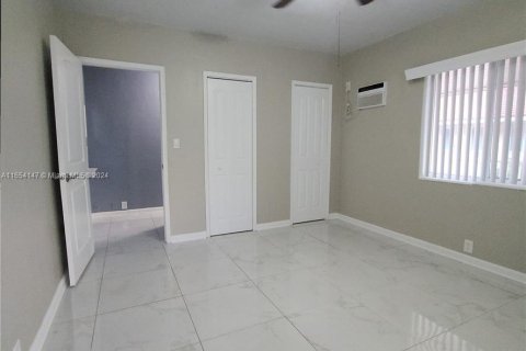 Condominio en venta en Miami Beach, Florida, 1 dormitorio, 61.04 m2 № 1348749 - foto 9