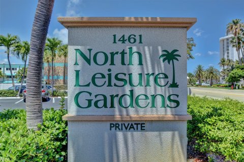 Condominio en venta en Pompano Beach, Florida, 2 dormitorios, 85.47 m2 № 1207964 - foto 1