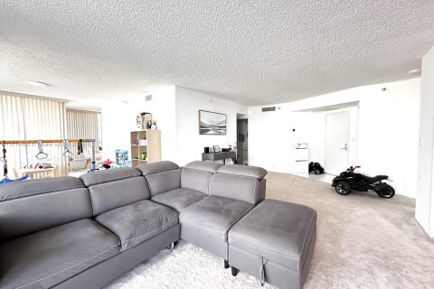 Condo in Aventura, Florida, 2 bedrooms  № 1236306 - photo 14