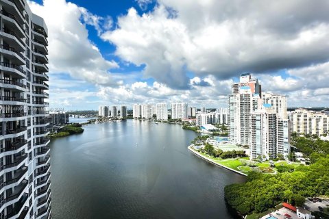 Condo in Aventura, Florida, 2 bedrooms  № 1236306 - photo 2