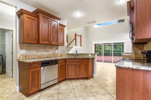 Villa ou maison à vendre à Tampa, Floride: 4 chambres, 221.57 m2 № 1131267 - photo 10