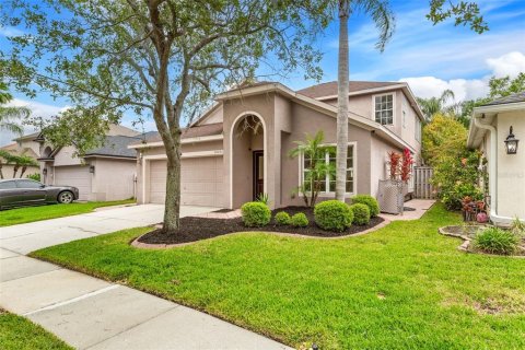 House in Tampa, Florida 4 bedrooms, 221.57 sq.m. № 1131267 - photo 2