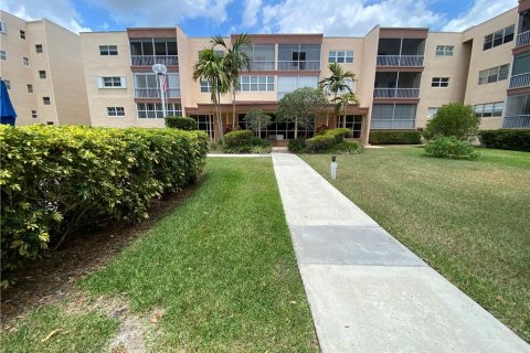 Condominio en venta en Plantation, Florida, 2 dormitorios, 115.38 m2 № 486580 - foto 11
