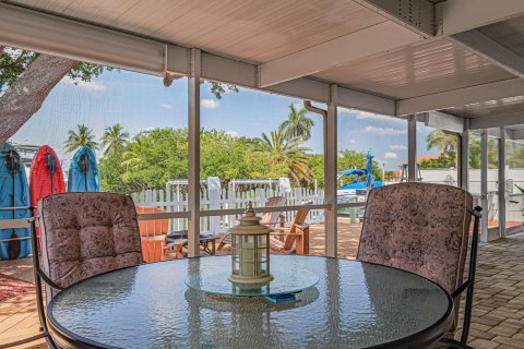Casa en venta en Hutchinson Island South, Florida, 3 dormitorios, 191.84 m2 № 987315 - foto 23