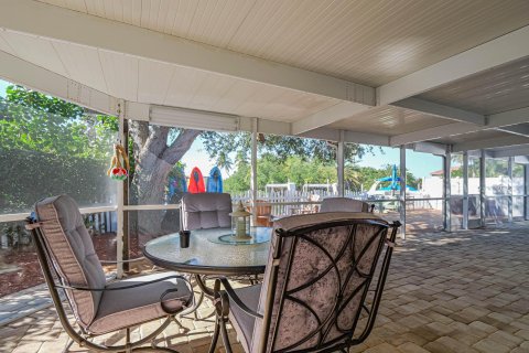 Villa ou maison à vendre à Hutchinson Island South, Floride: 3 chambres, 191.84 m2 № 987315 - photo 8