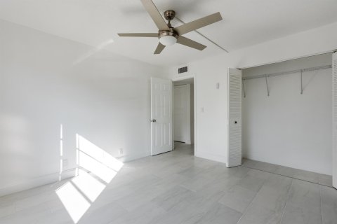 Condominio en venta en Delray Beach, Florida, 2 dormitorios, 84.26 m2 № 987316 - foto 1
