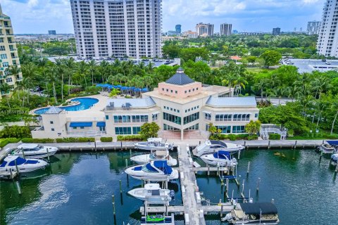 Copropriété à vendre à Aventura, Floride: 3 chambres, 160.72 m2 № 1233898 - photo 15