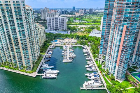 Condo in Aventura, Florida, 3 bedrooms  № 1233898 - photo 13