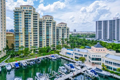 Condo in Aventura, Florida, 3 bedrooms  № 1233898 - photo 16