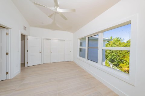 Townhouse in Islamorada, Village of Islands, Florida 3 bedrooms, 156.08 sq.m. № 1009393 - photo 16