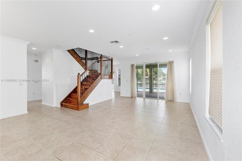 House in Miramar, Florida 6 bedrooms, 296.54 sq.m. № 1380578 - photo 8