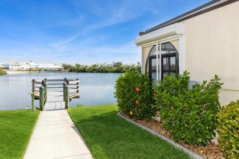 Casa en venta en Punta Gorda, Florida, 3 dormitorios, 232.26 m2 № 622819 - foto 3