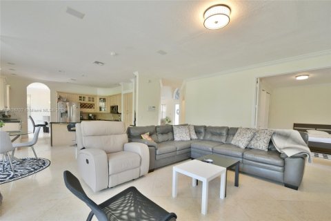 Casa en venta en Miramar, Florida, 5 dormitorios, 371.05 m2 № 1280784 - foto 17