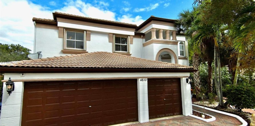 Casa en Miramar, Florida 5 dormitorios, 371.05 m2 № 1280784