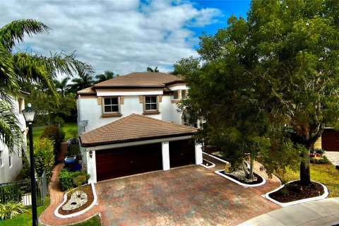 Casa en venta en Miramar, Florida, 5 dormitorios, 371.05 m2 № 1280784 - foto 2