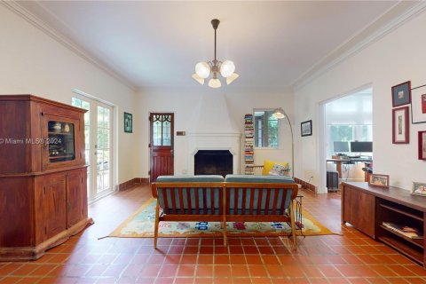 Casa en venta en Coral Gables, Florida, 4 dormitorios, 273.04 m2 № 1280825 - foto 7