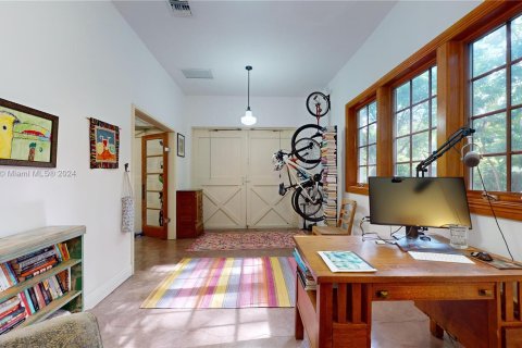 Casa en venta en Coral Gables, Florida, 4 dormitorios, 273.04 m2 № 1280825 - foto 18