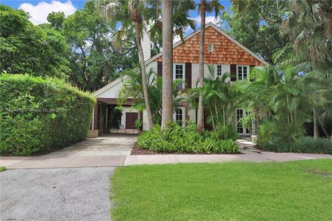 Villa ou maison à vendre à Coral Gables, Floride: 4 chambres, 273.04 m2 № 1280825 - photo 1