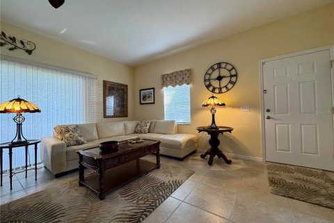 Duplex in Punta Gorda, Florida 2 bedrooms, 172.05 sq.m. № 1273607 - photo 16