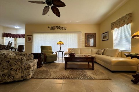 Duplex in Punta Gorda, Florida 2 bedrooms, 172.05 sq.m. № 1273607 - photo 18