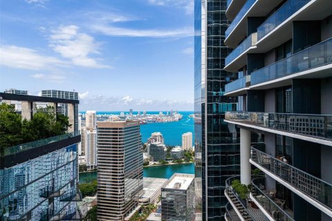 Condominio en venta en Miami, Florida, 1 dormitorio, 78.87 m2 № 1439697 - foto 1