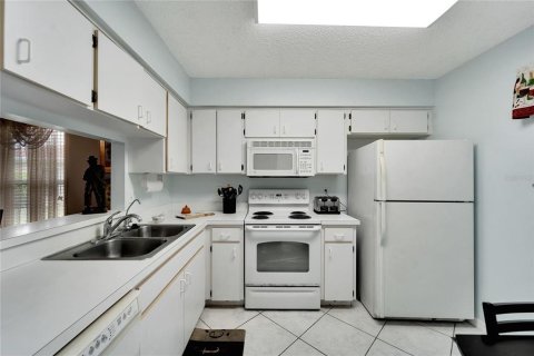 Condominio en venta en Sun City Center, Florida, 2 dormitorios, 99.68 m2 № 1385179 - foto 6