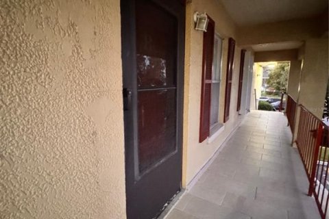 Condominio en venta en Orlando, Florida, 2 dormitorios, 87.7 m2 № 1385178 - foto 2