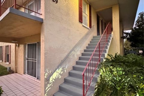 Condominio en venta en Orlando, Florida, 2 dormitorios, 87.7 m2 № 1385178 - foto 1