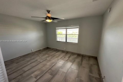 Condo in Coconut Creek, Florida, 2 bedrooms  № 1291194 - photo 16