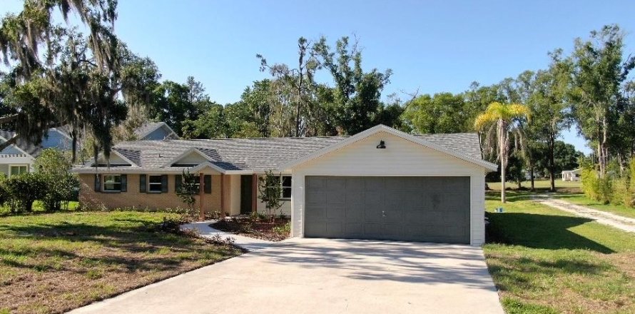 House in Lutz, Florida 3 bedrooms, 182.46 sq.m. № 533554