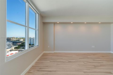 Condominio en venta en Miami Beach, Florida, 1 dormitorio, 76.18 m2 № 1388364 - foto 22