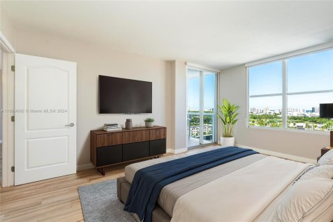 Condo in Miami Beach, Florida, 1 bedroom  № 1388364 - photo 20