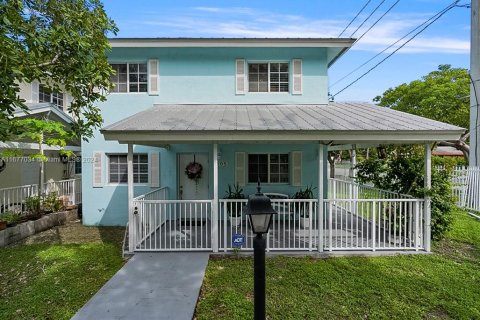 House in Miami, Florida 4 bedrooms, 125.14 sq.m. № 1404512 - photo 8