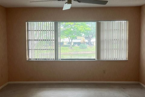 Condominio en venta en Boynton Beach, Florida, 2 dormitorios, 164.99 m2 № 1118038 - foto 4