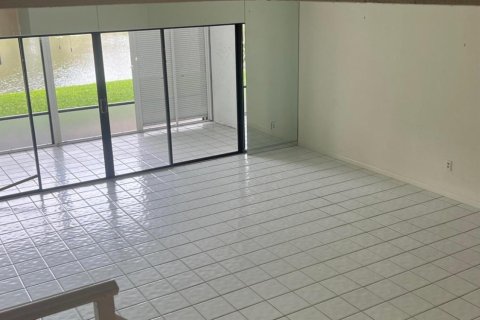 Copropriété à vendre à Boynton Beach, Floride: 2 chambres, 164.99 m2 № 1118038 - photo 5