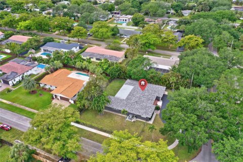 Villa ou maison à vendre à Plantation, Floride: 4 chambres, 218.23 m2 № 1100270 - photo 11