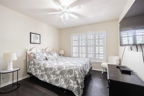 Condo in Wesley Chapel, Florida, 3 bedrooms  № 1317515 - photo 15