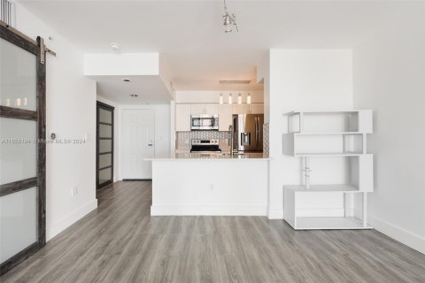 Copropriété à vendre à Miami, Floride: 1 chambre, 69.68 m2 № 1282837 - photo 5