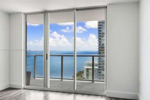 Condo in Miami, Florida, 1 bedroom  № 1282837 - photo 9