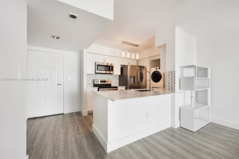 Copropriété à vendre à Miami, Floride: 1 chambre, 69.68 m2 № 1282837 - photo 4