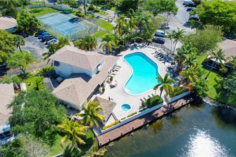 Casa en venta en Margate, Florida, 2 dormitorios, 114.55 m2 № 1177461 - foto 2