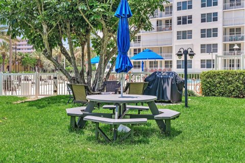 Condo in Pompano Beach, Florida, 1 bedroom  № 1145983 - photo 15