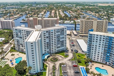 Condo in Pompano Beach, Florida, 1 bedroom  № 1145983 - photo 8